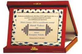 ozdobna-podziekowanie-dyplom-certyfikat-aluminiowa-patera-eleganckie-etui