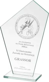 statuetka-szklana-z-dowolnym-grawerem-16-cm-idealna-na-prezent-urodziny