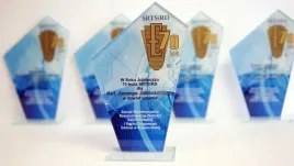 tania-statuetka-szklana-z-nadrukiem-na-szkle-20-cm