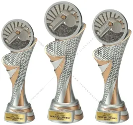 komplet-figurek-przestrzennych-3d-sedzia-26-24-22-cm-tabliczki-gratis