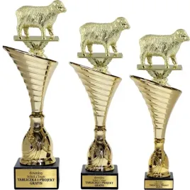 piekny-zloty-komplet-puchar-z-figurka-owca-30-27-26-cm-grawerki-gratis