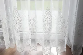 firana-na-metry-z-haftem-tiul-grecki-kyra-biala-wys-300-cm