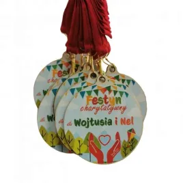 drewniane-medale-ze-wstazka-dowolny-opis-6-cm-naklejka-medal-dla-dzieci