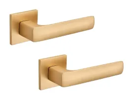 klamka-do-drzwi-wewnetrznych-zlota-ergonomiczna-nowoczesna-rozeta-slim