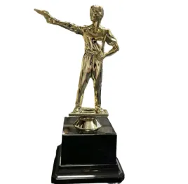 statuetka-strzelecka-strzelec-bron-krotka-pistolet-18-cm-opis-gratis