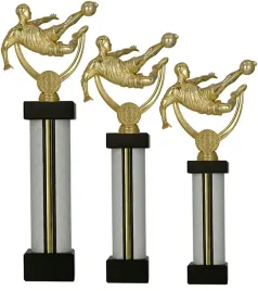 komplet-trofeow-pilkarskich-pilka-nozna-123-miejsce-38-33-29-cm-opis