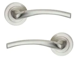 klamka-wewnetrzna-agra-satyna-okragla-klasyczna-aluminium-uniwersalna-drzwi