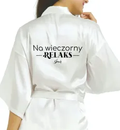 szlafrok-satynowy-bialy-na-prezent-wieczorny-relaks-imie-rozne-wzory