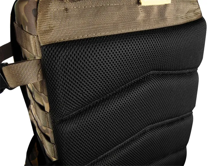 plecak-turystyczny-84-325-cechy-dodatkowe-uchwyt-do-przenoszenia