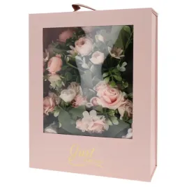 rozowy-flower-box-z-okienkiem-i-napisem-torebka-prezentowa-na-urodziny