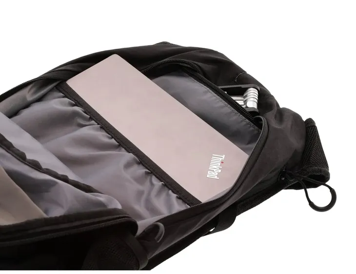 plecak-kross-total-20-l-czarny-liczba-komor-1