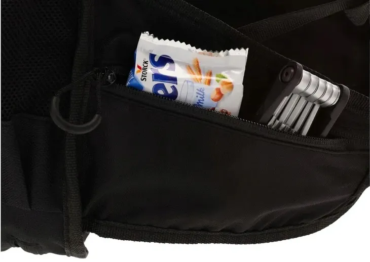 plecak-kross-total-20-l-czarny-pojemnosc-buklaka-20-l
