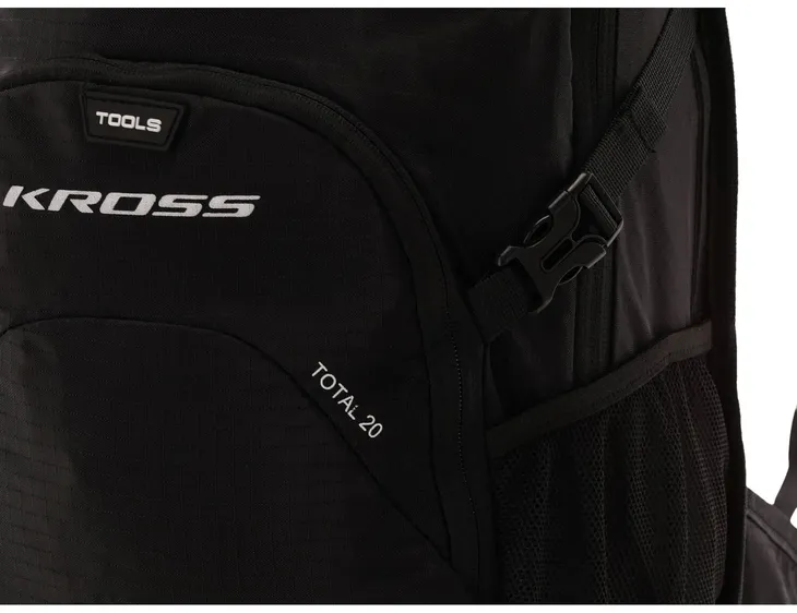 plecak-kross-total-20-l-czarny-szerokosc-produktu-25-cm
