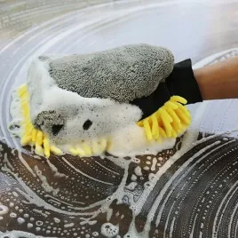 rekawica-do-mycia-auta-duza-wygodna-ze-sciagaczem