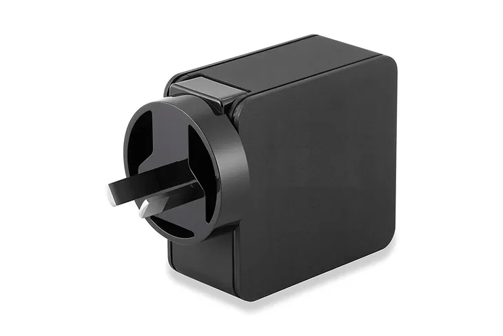 ladowarka-podrozna-2xusb-adaptery-uk-eu-au-rodzaj-inny