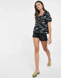new-look-bluzka-bawelniana-we-wzor-czarna-32-duf