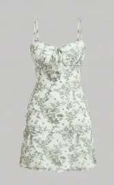 shein-sukienka-na-lato-biala-we-wzor-roslinny-na-ramiaczkach-36-l7l