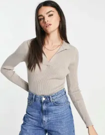 sweter-damski-bezowy-z-dlugim-rekawem-basic-m-vat