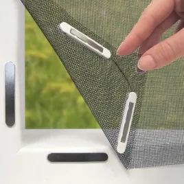 moskitiera-na-okno-magnetyczna-siatka-na-wymiar-przycinana-magnes-150x130cm