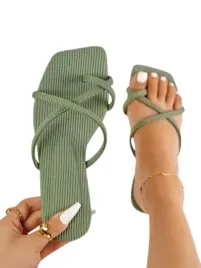 shein-sandaly-na-plaskim-obcasie-zielone-paski-38-l8m