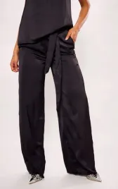 prettylittlething-spodnie-satynowe-czarne-34-egi