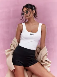 spodenki-szorty-damskie-dopasowane-z-wysokim-stanem-czarne-missguided-s