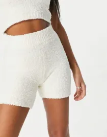 missguided-spodenki-kolarki-ecru-dzianina-32-1xbb