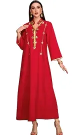shein-sukienka-czerwona-prosta-zdobiona-46-l2v