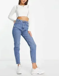 jeansy-damskie-niebieskie-z-przetarciami-32-xbt