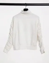 bluza-damska-ecru-marszczenie-klasyczna-s-umv