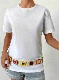 t-shirt-damski-bialy-bawelniany-z-haftem-s-wlm