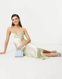 sukienka-damska-satynowa-zielona-klasyczna-38-rnh