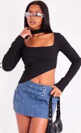 prettylittlething-bluzka-asymetryczna-42-eka