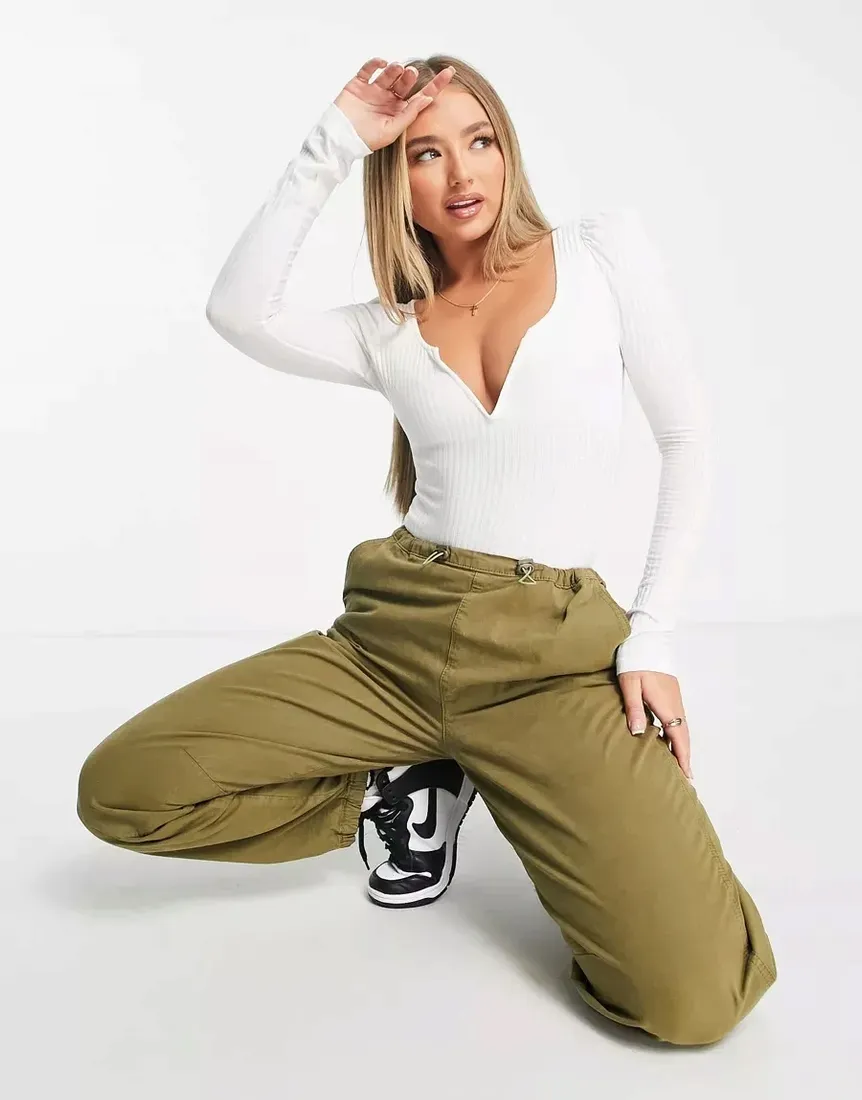 rebellious-body-prazkowane-biale-basic-36-var