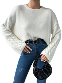 sweter-damski-bialy-z-dlugim-rekawem-casual-loh