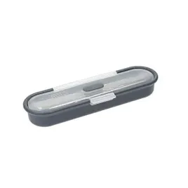 built-zestaw-sztuccow-podroznych-w-walizce-lyzka-ze-stali