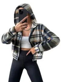shein-kurtka-damska-z-kapturem-w-kratke-s-llj