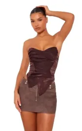 prettylittlething-bluzka-brazowa-prosta-42-m6x
