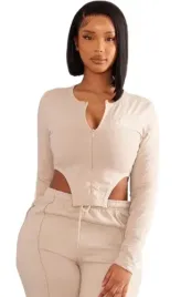 prettylittlething-top-bezowy-gladki-40-m6z