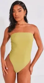 prettylittlething-stroj-jednoczesciowy-44-ejr