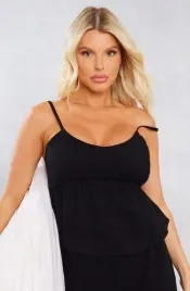 prettylittlething-gora-od-pizamy-ciazowa-42-ekq