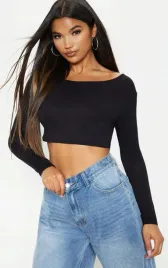 prettylittlething-bluzka-damska-czarna-42-ejf