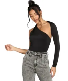 prettylittlething-body-gladkie-dopasowane-40-0a0a1-b
