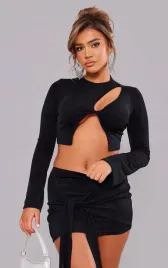 prettylittlething-top-czarny-dopasowany-32-eky