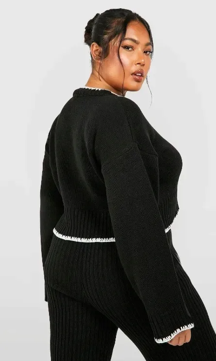 boohoo-sweter-plus-size-czarny-do-pasa-52-ejx