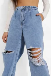 boohoo-petite-spodnie-jeansowe-z-dziurami-32-1yxb