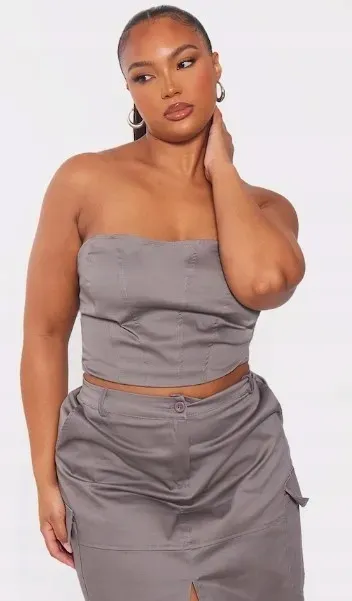 prettylittlething-top-plus-size-krotki-50-ekg