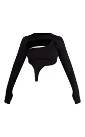 prettylittlething-top-czarny-asymetryczny-32-ejy