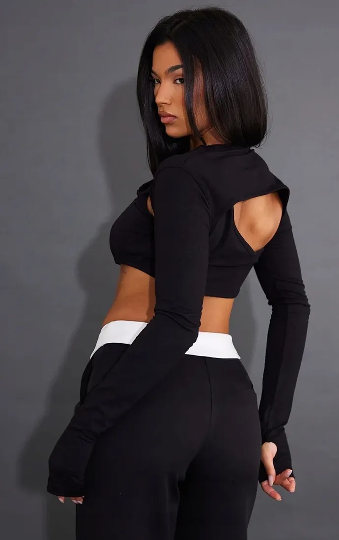 prettylittlething-top-czarny-asymetryczny-32-ejy