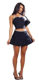 prettylittlething-top-czarny-krotki-gladki-40-ekm